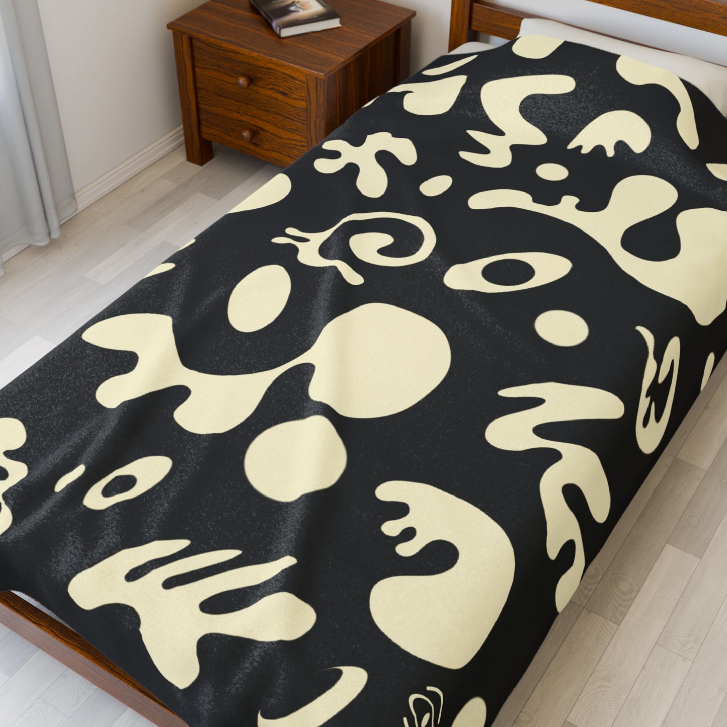 Pure Imagination Velveteen Plush Blanket - Smoke Signal Black