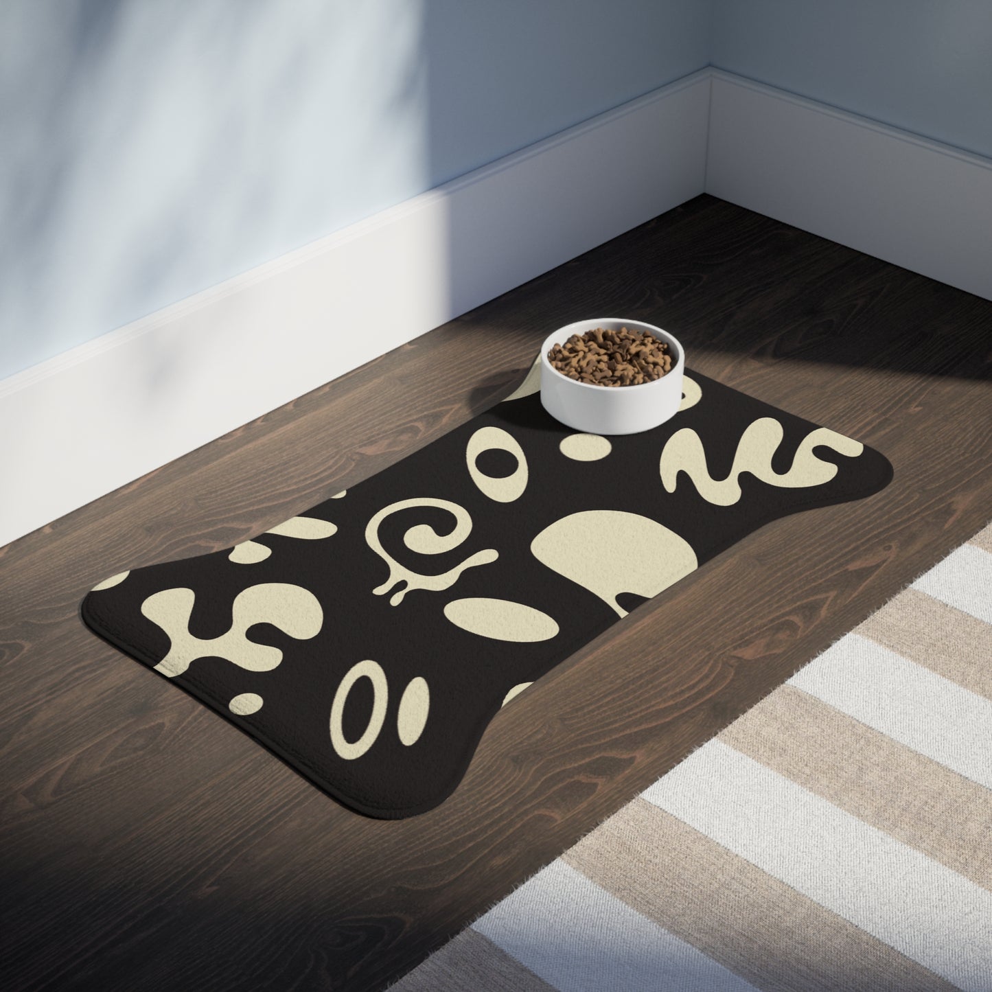 Pure Imagination Pet Feeding Mats (in Bone or Fish Shape) - Smoke Signal Black